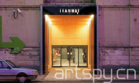 Glasgow-Tramway-Arts-Center-Guardian.jpg