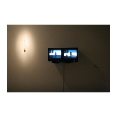 郭熙，《存放信仰的身体》，录像 装置，2分钟，2014